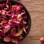 How to dry rose petals
