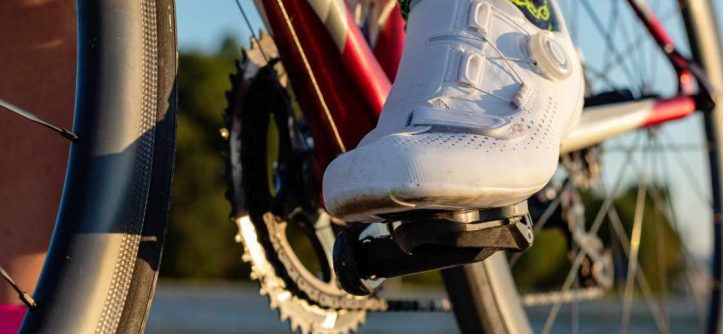 Exploring the Contrast: Indoor Cycling Shoes vs. Outdoor Cycling Shoes