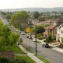 Austin’s housing market is shifting. Discover new opportunities, changing home prices, and expert tips for buyers navigating the current real estate trends.